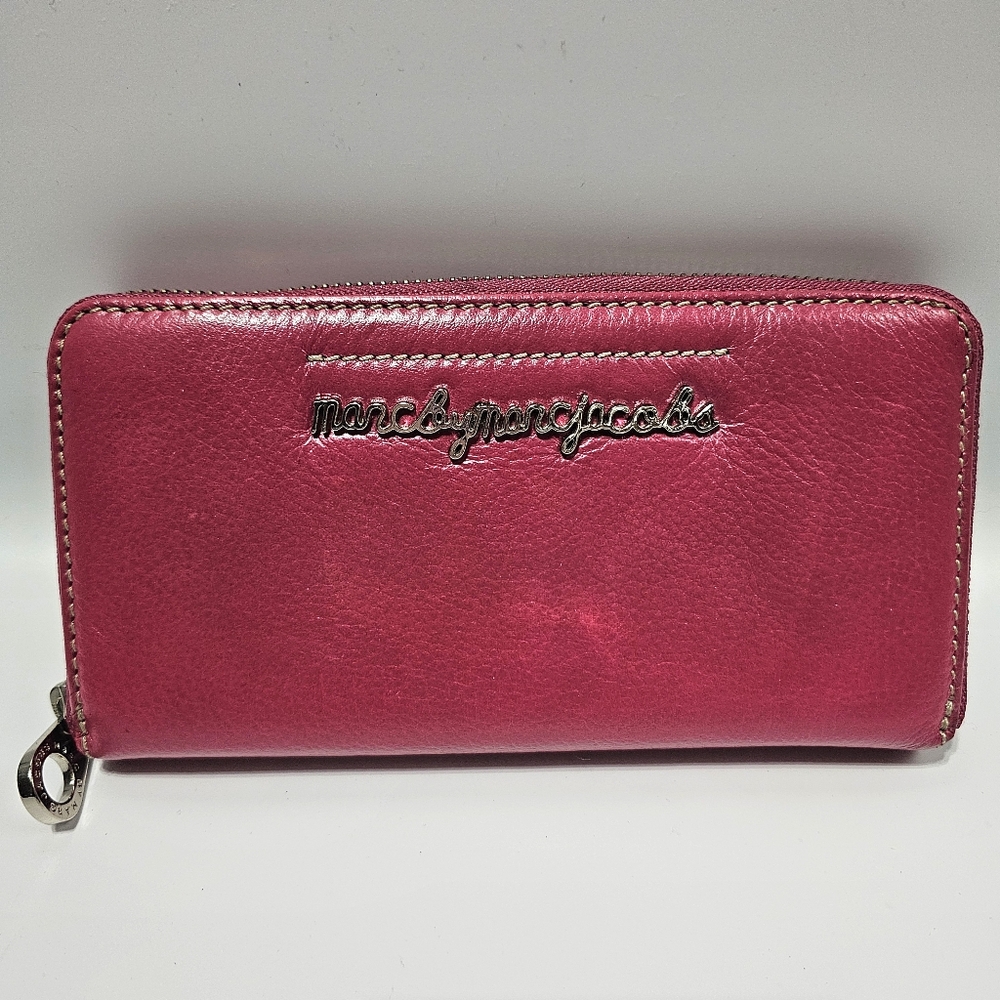 MARC BY MARC JACOBS
